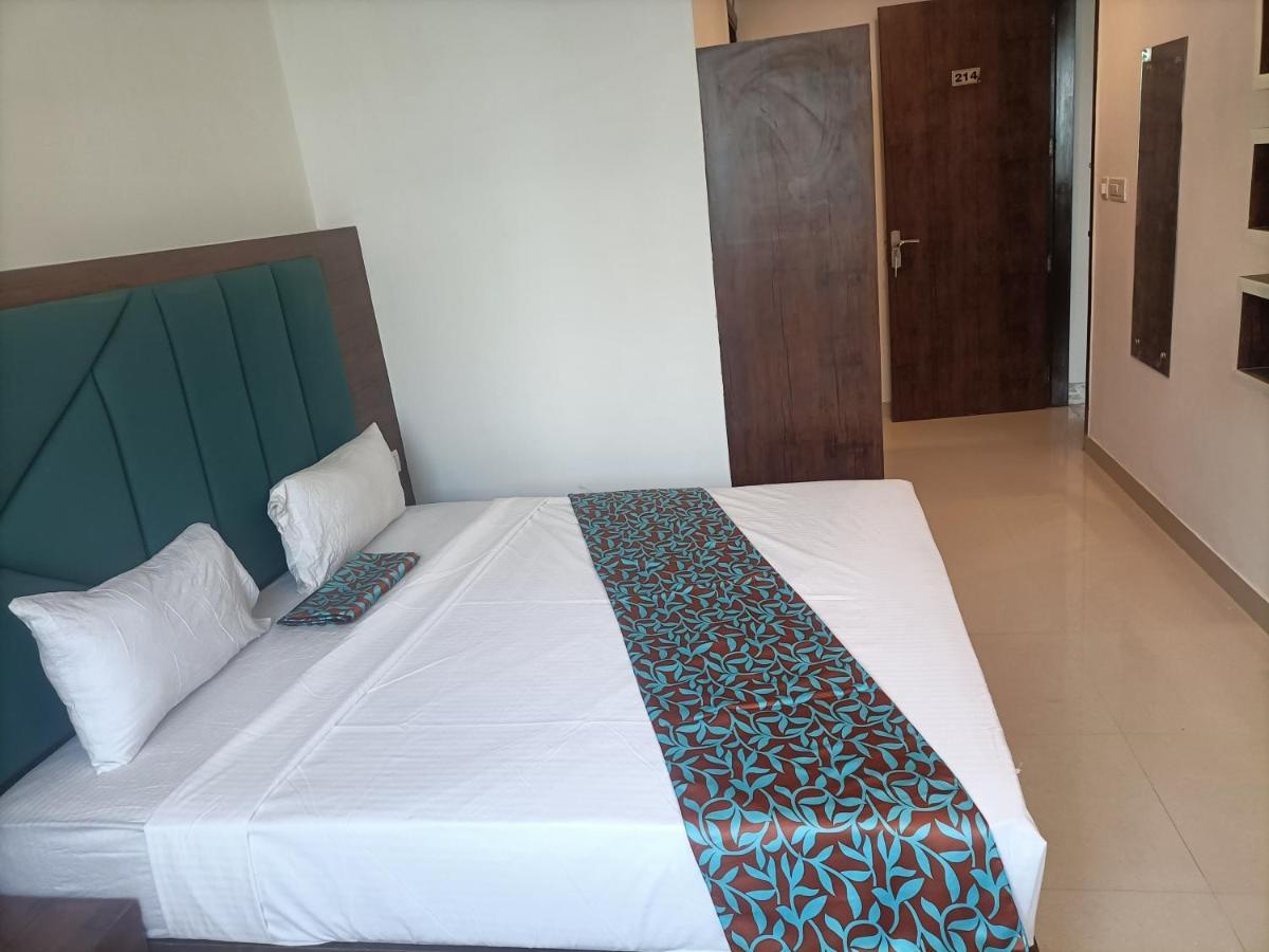 Hotel Tark Inn Near Igi Airport Nowe Delhi Zewnętrze zdjęcie