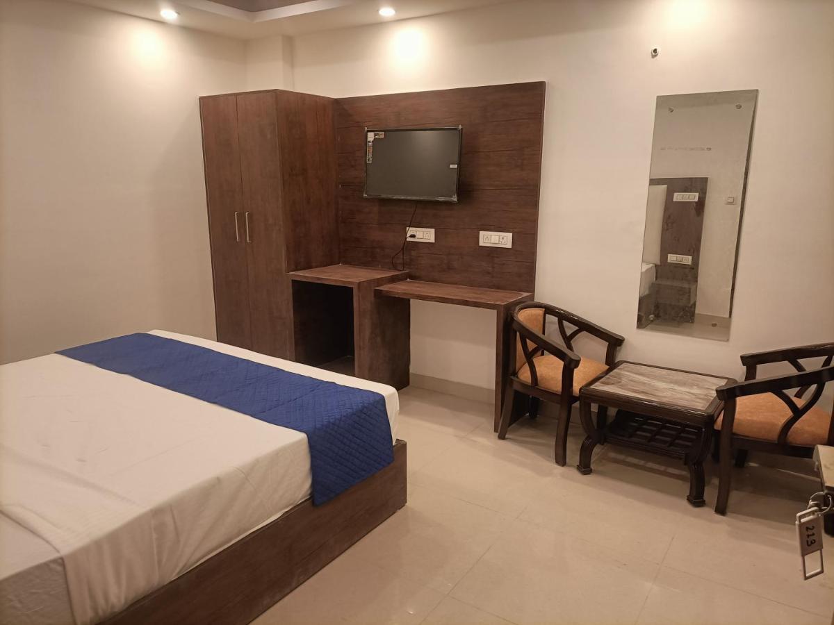 Hotel Tark Inn Near Igi Airport Nowe Delhi Zewnętrze zdjęcie