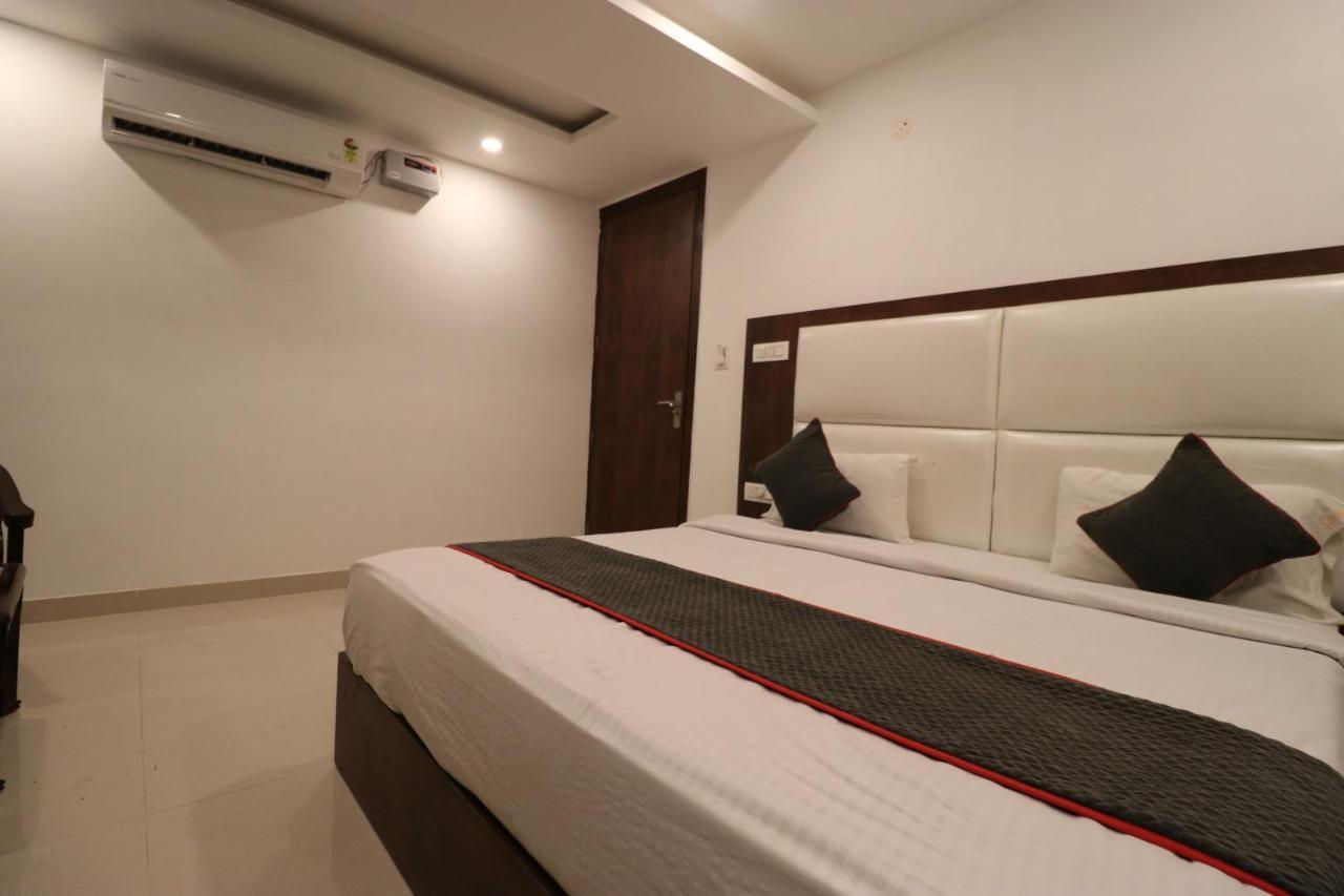 Hotel Tark Inn Near Igi Airport Nowe Delhi Zewnętrze zdjęcie